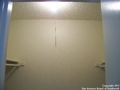 5513 Lockmoor #1 - Photo 5 of 18