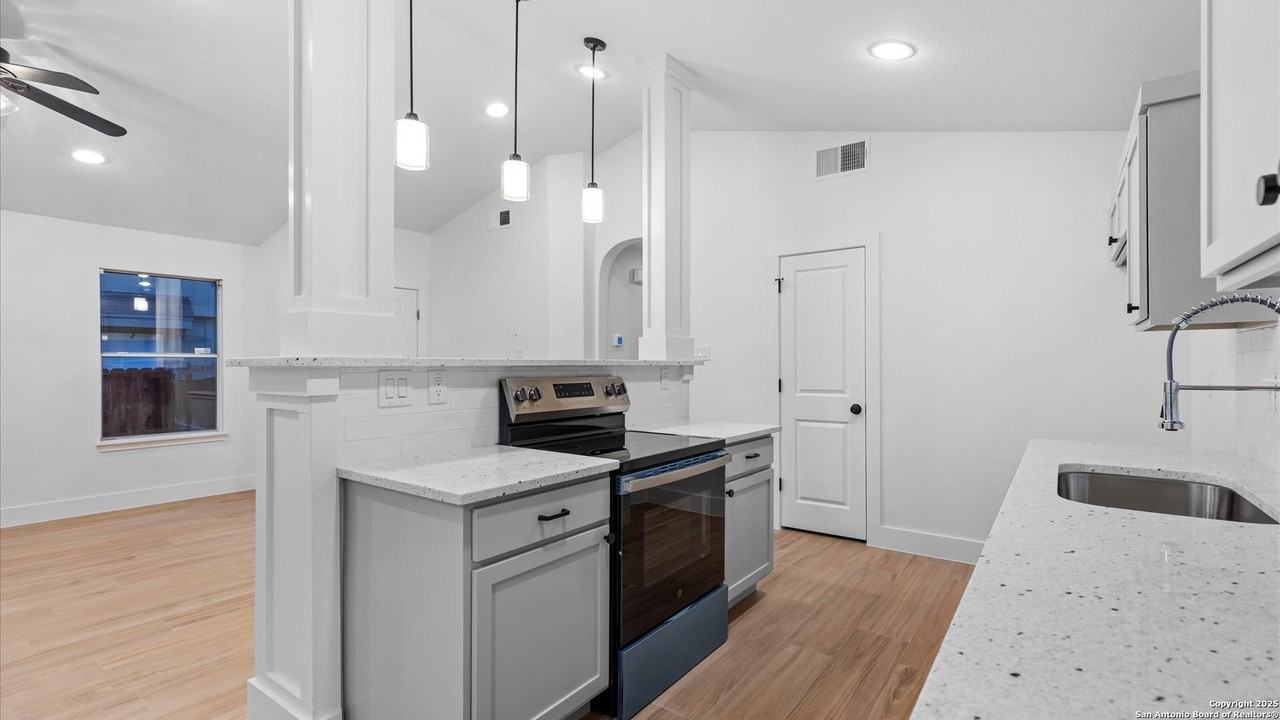 8942 Village Drive - Photo 7 of 22