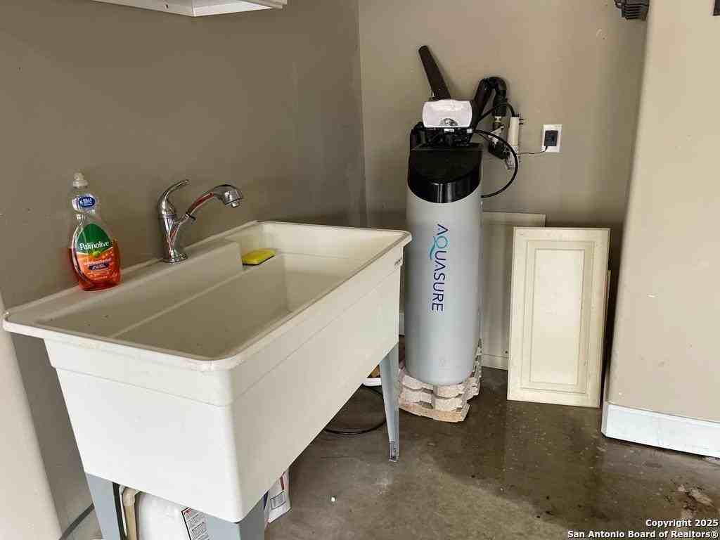 18039 Branson Fls - Photo 6 of 17