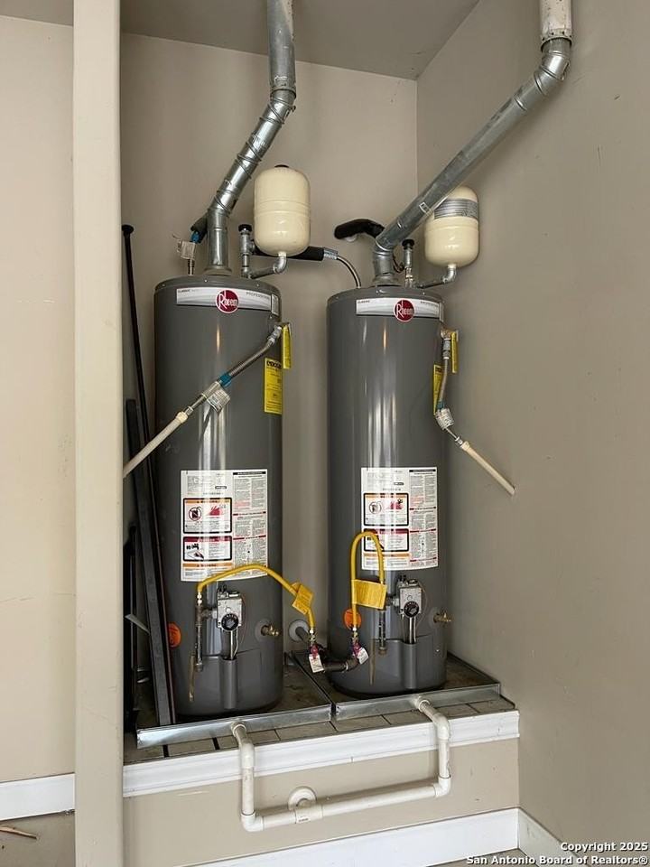 18039 Branson Fls - Photo 7 of 17