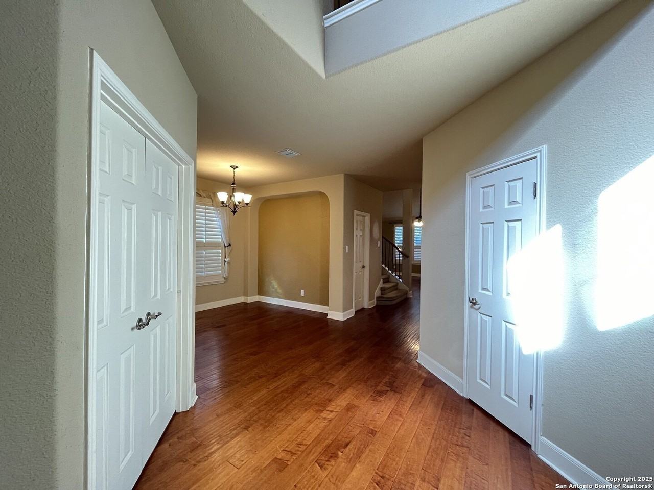 24311 Canyon Row - Photo 7 of 50