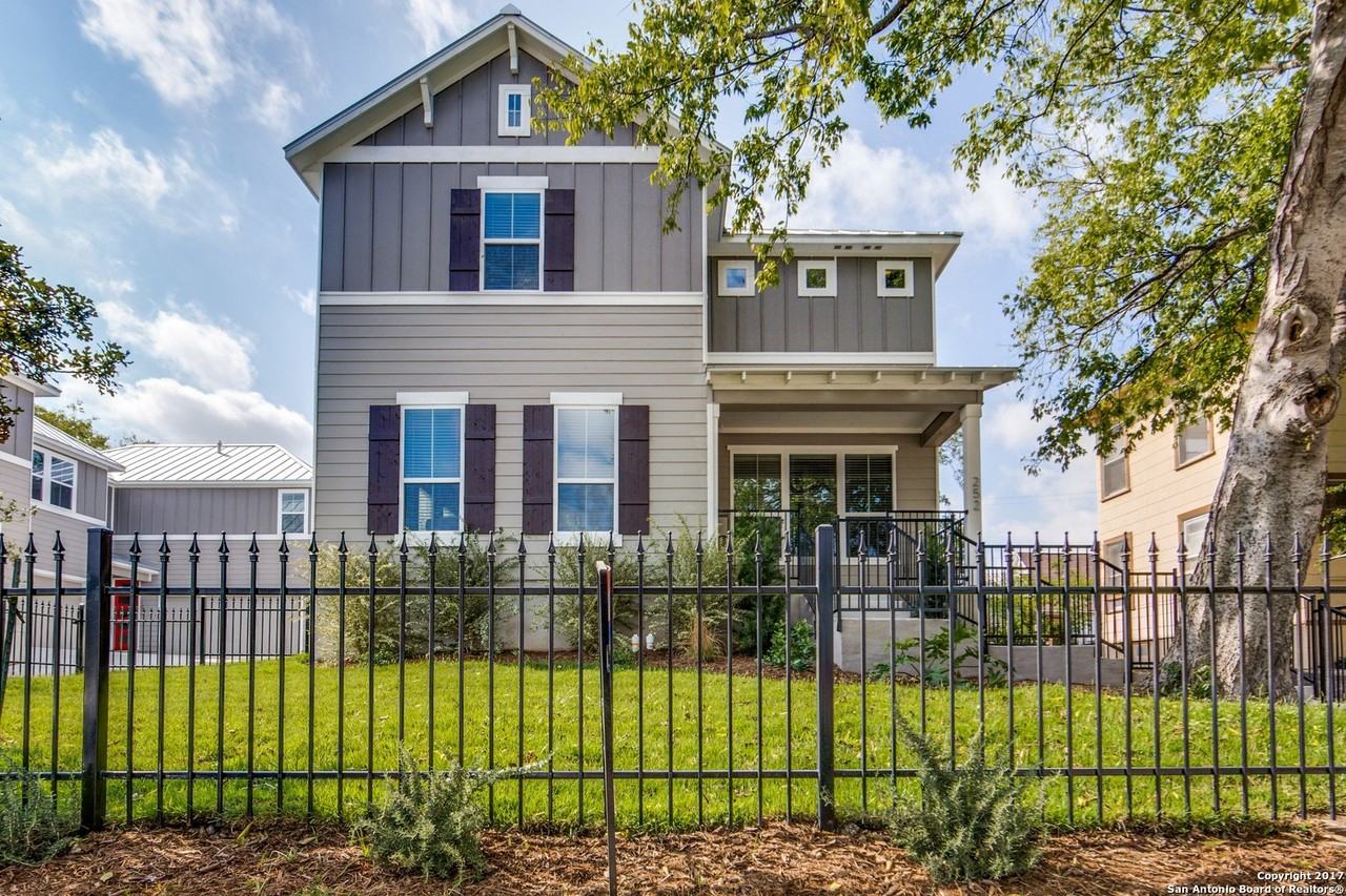 252 Claremont Ave Unit 101 #101 - Photo 2 of 24