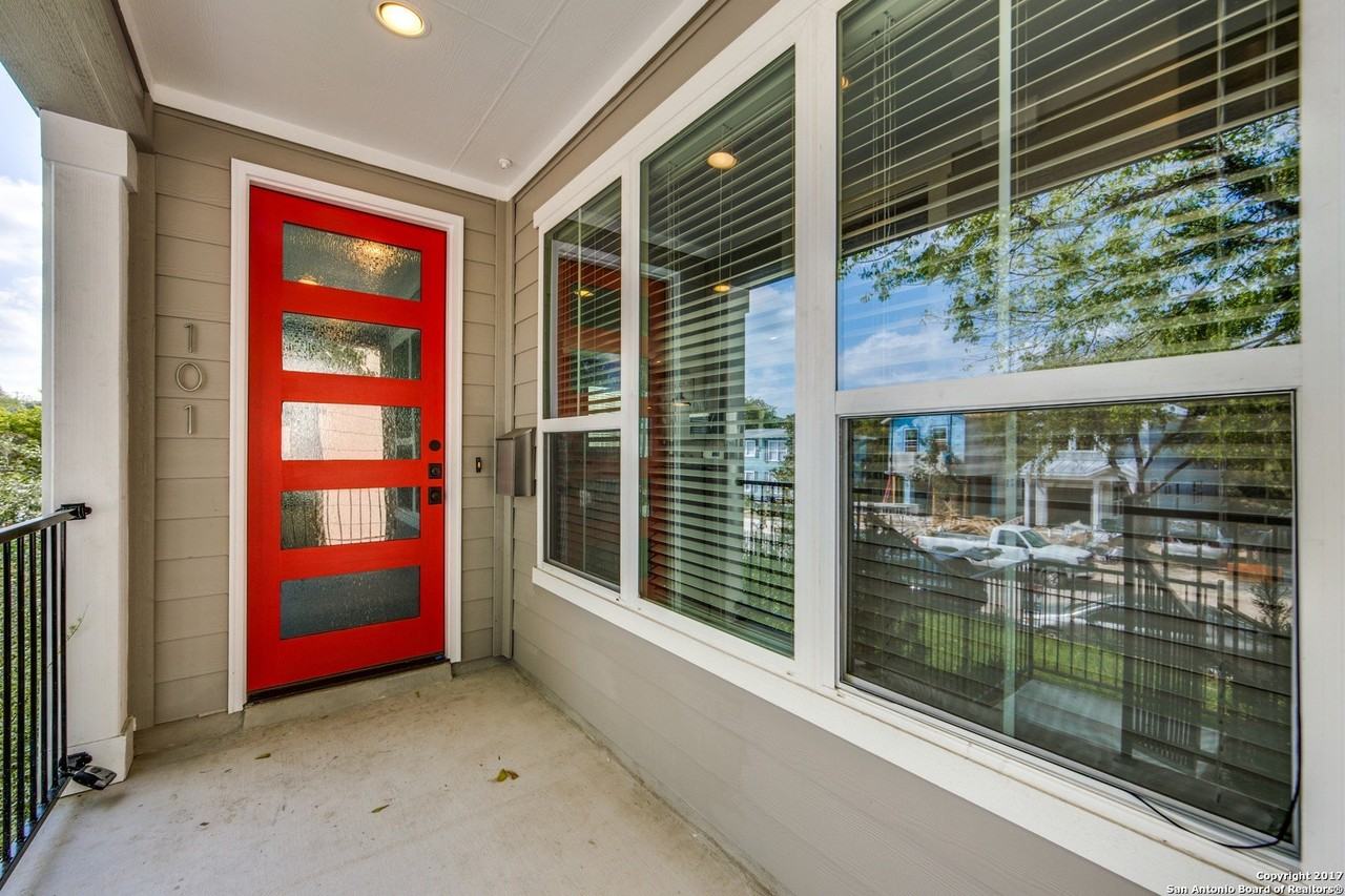 252 Claremont Ave Unit 101 #101 - Photo 3 of 24