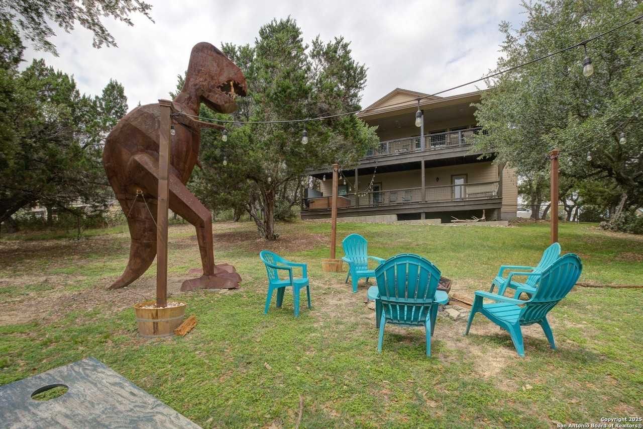 1350 Colleen Drive - Photo 5 of 50