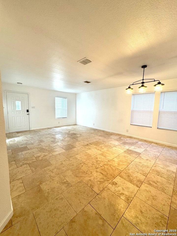 6207 Amherst Bay - Photo 4 of 33