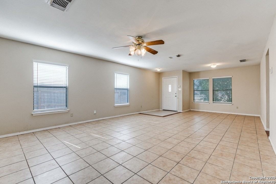 1210 Crossing Oaks - Photo 4 of 23