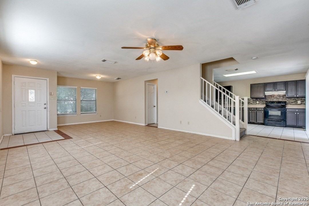 1210 Crossing Oaks - Photo 6 of 23