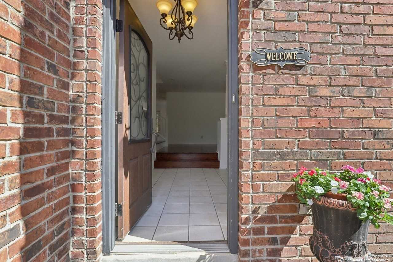 16 Marella Drive - Photo 2 of 34