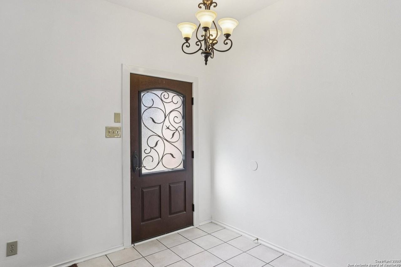 16 Marella Drive - Photo 5 of 34