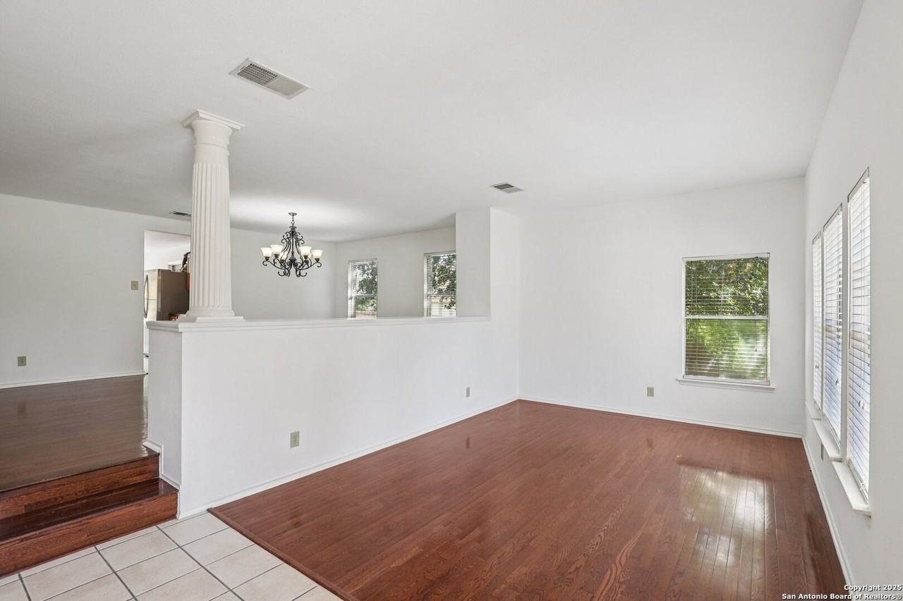 16 Marella Drive - Photo 7 of 34