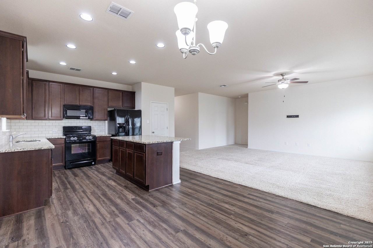 2614 Pismo Bch - Photo 5 of 28