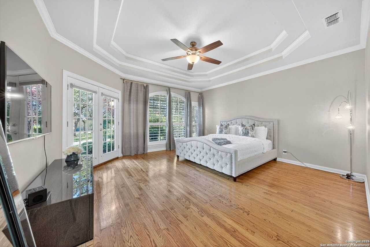 6 Regent Arms - Photo 4 of 29