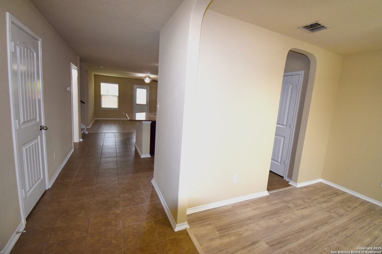 11703 Caraway Hill - Photo 7 of 25