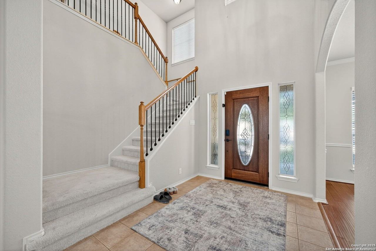 3501 Big Horn Trail - Photo 3 of 42