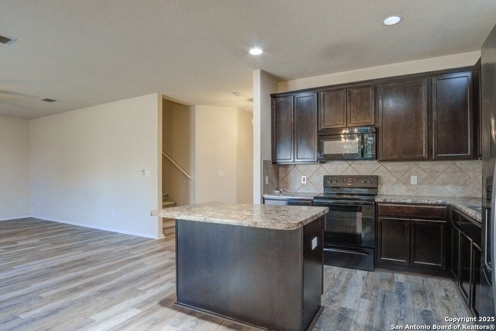 8907 Preserve Trail - Photo 6 of 29