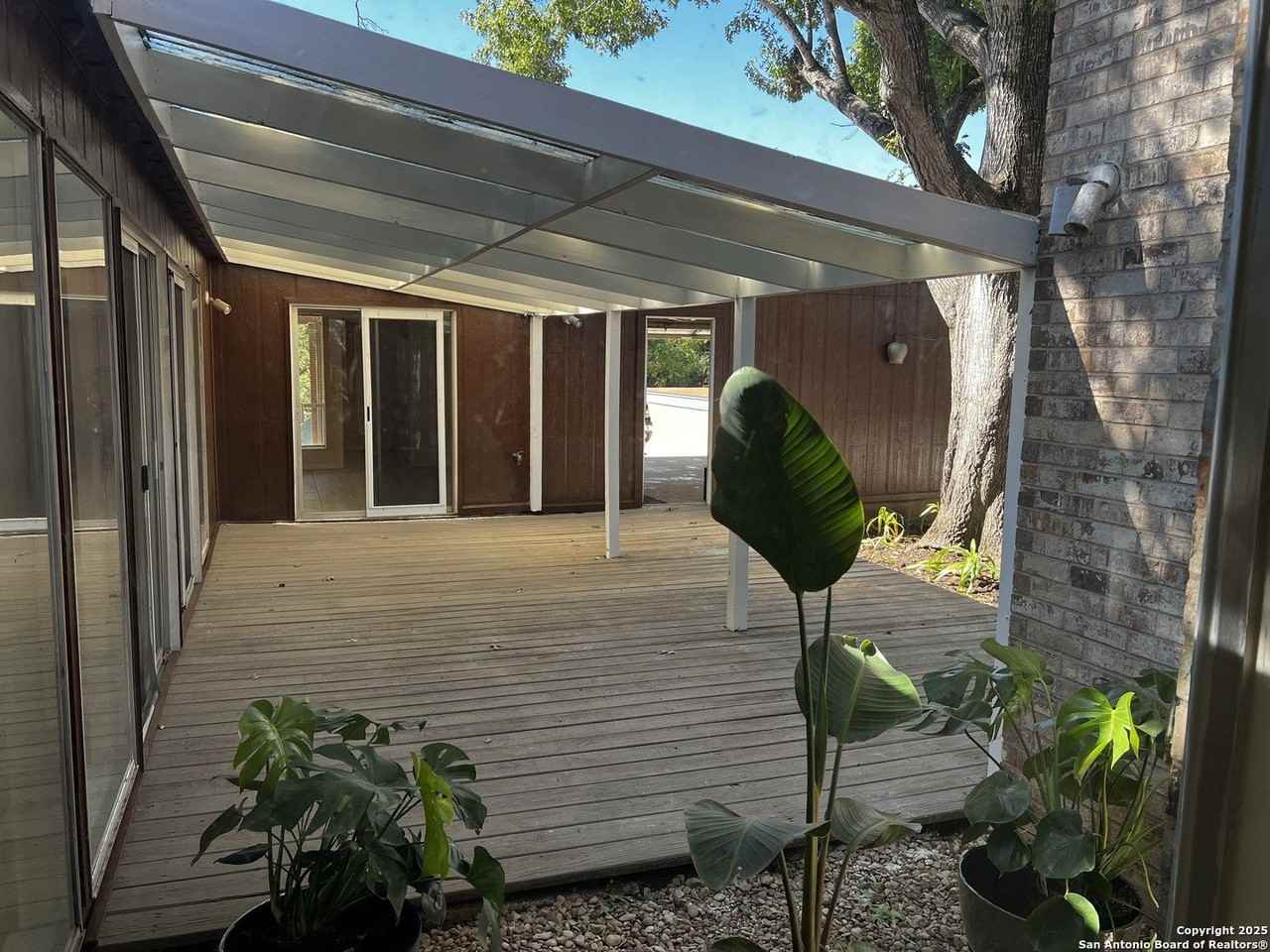 12106 Sailing Away St - Photo 2 of 48