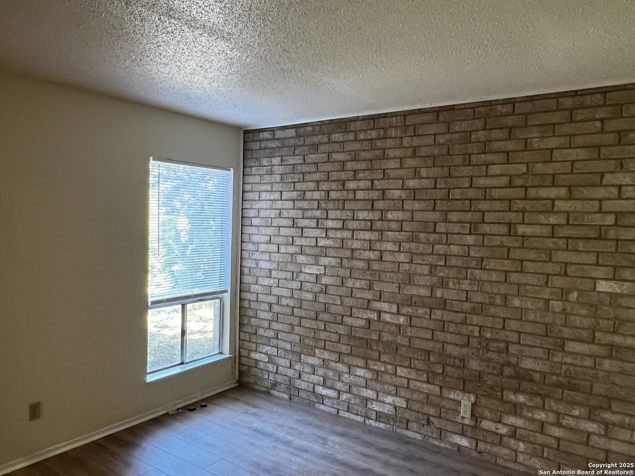 12106 Sailing Away St - Photo 7 of 48