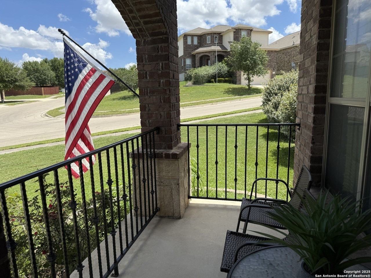 13710 Trailside Lane - Photo 3 of 26