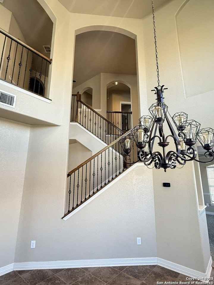 13710 Trailside Lane - Photo 6 of 26