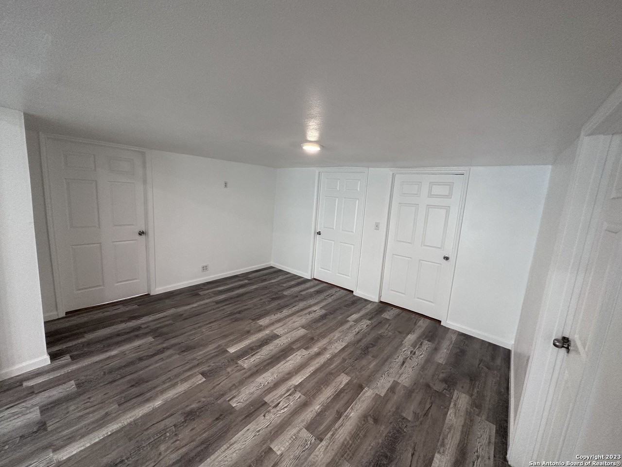 1615 Amanda Street - Photo 5 of 10