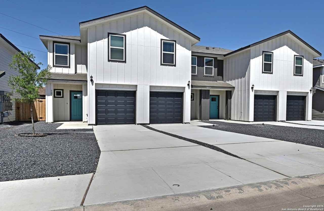 11318 Clearmine St #101 - Photo 2 of 39