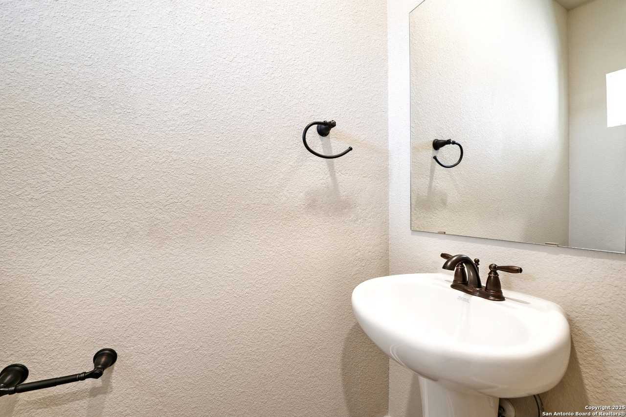 11318 Clearmine St #102 - Photo 5 of 39