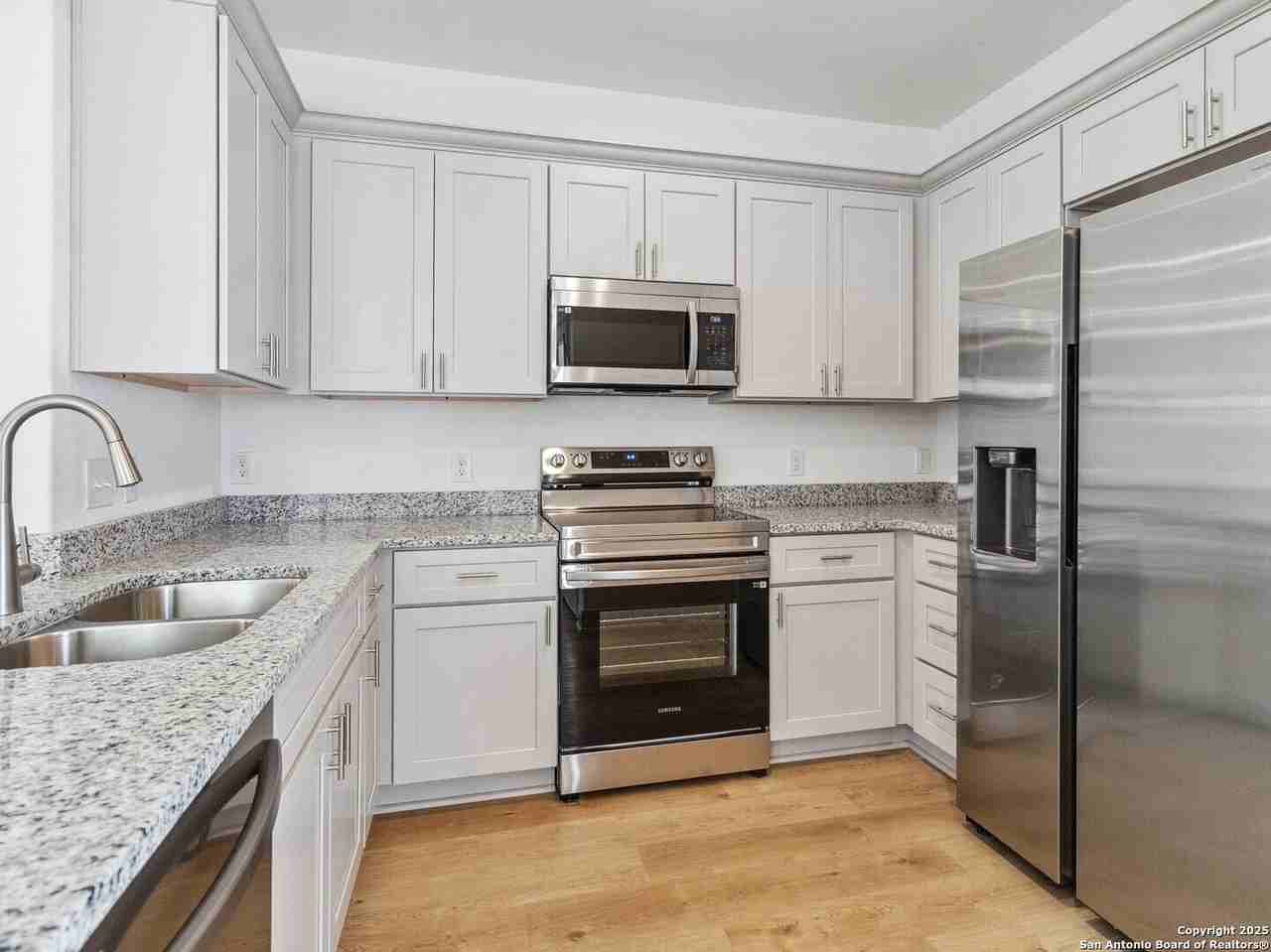 10203 Tulipwood Run Unit 101 #101 - Photo 5 of 17