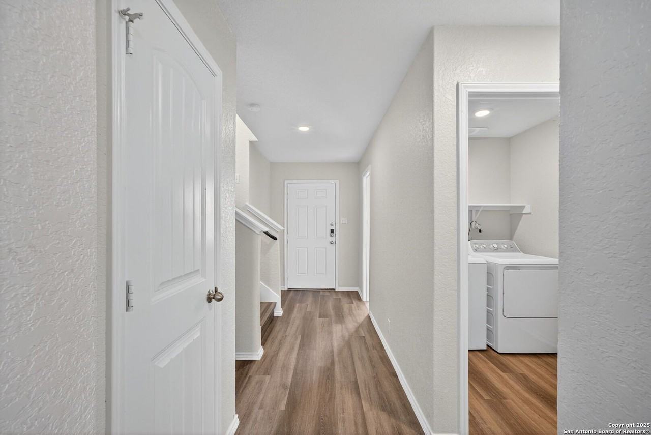 8203 Rocky Pebble - Photo 4 of 31