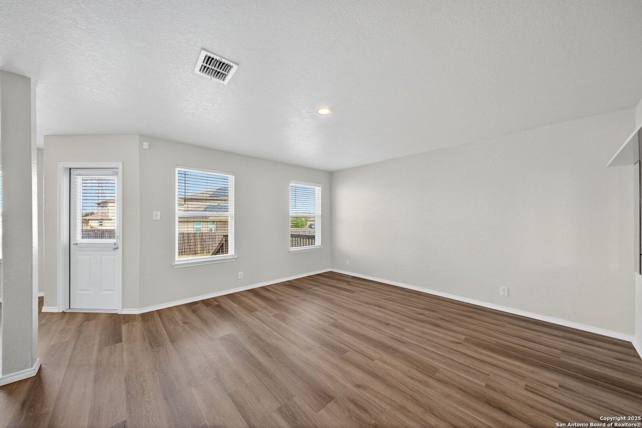 8203 Rocky Pebble - Photo 5 of 31