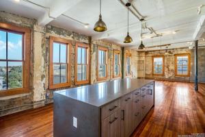 featured image of 219 North Alamo Street #401