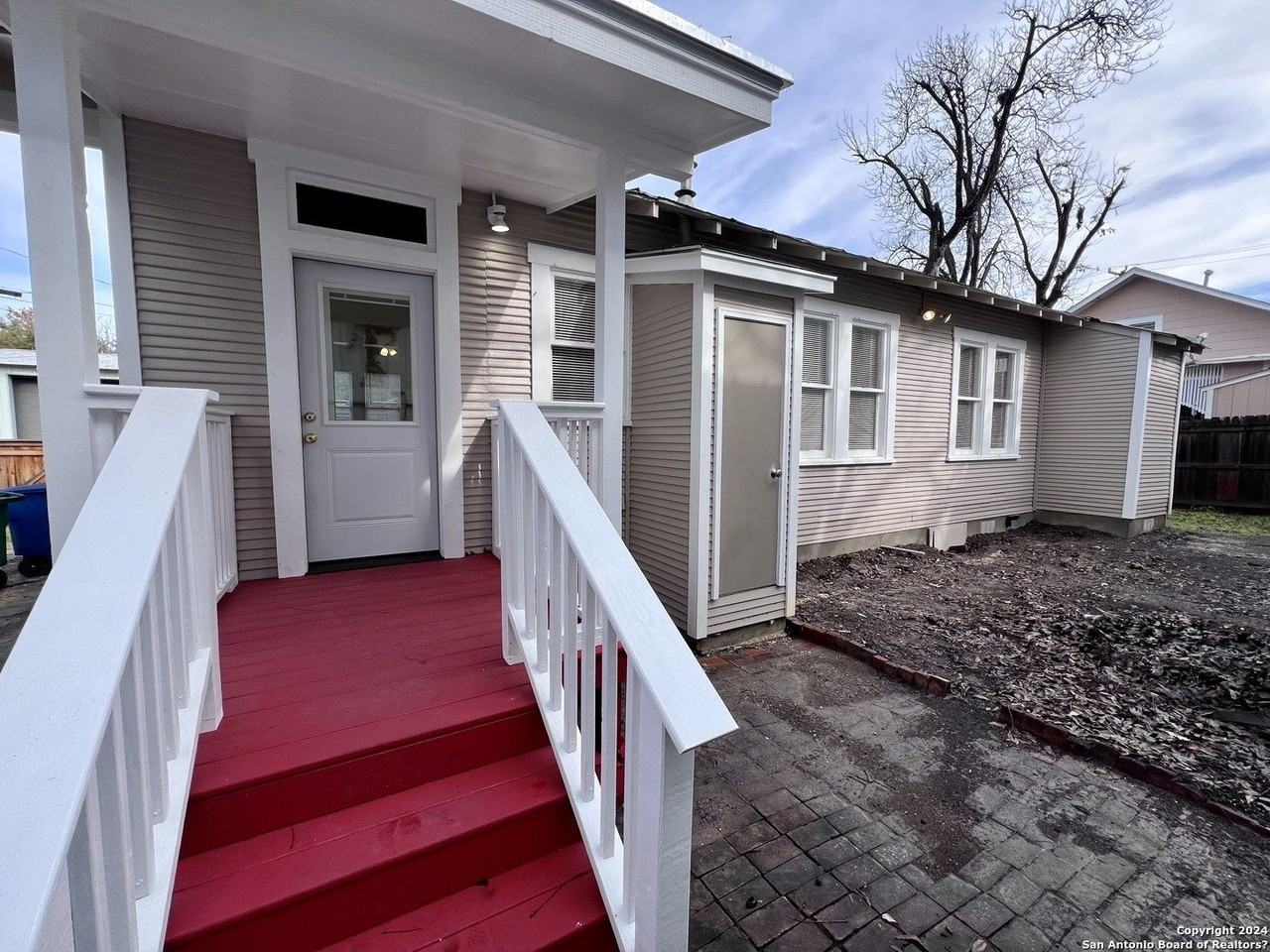 610 Croft Trace Lane - Photo 2 of 11