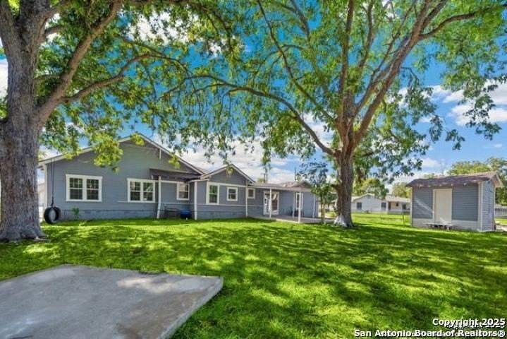 2802 Irwin Dr - Photo 4 of 30