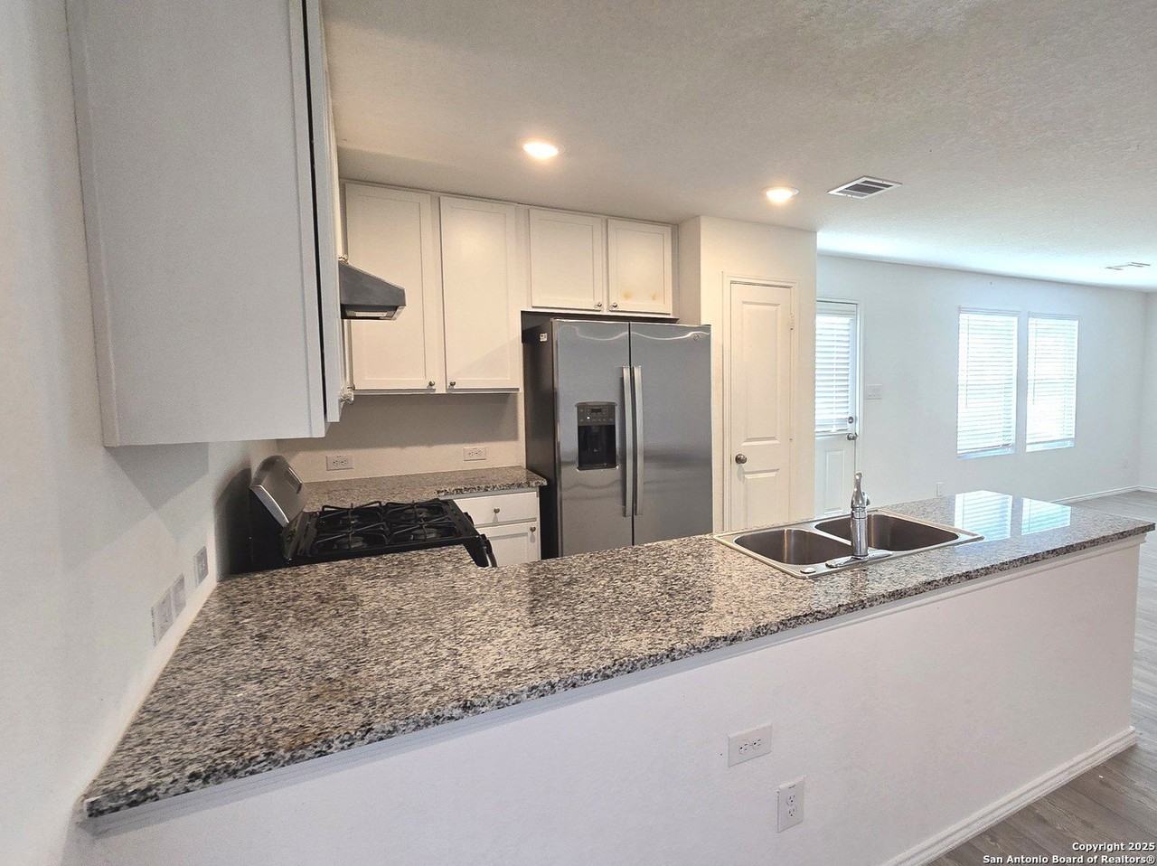 402 Filibusters Trl - Photo 4 of 15