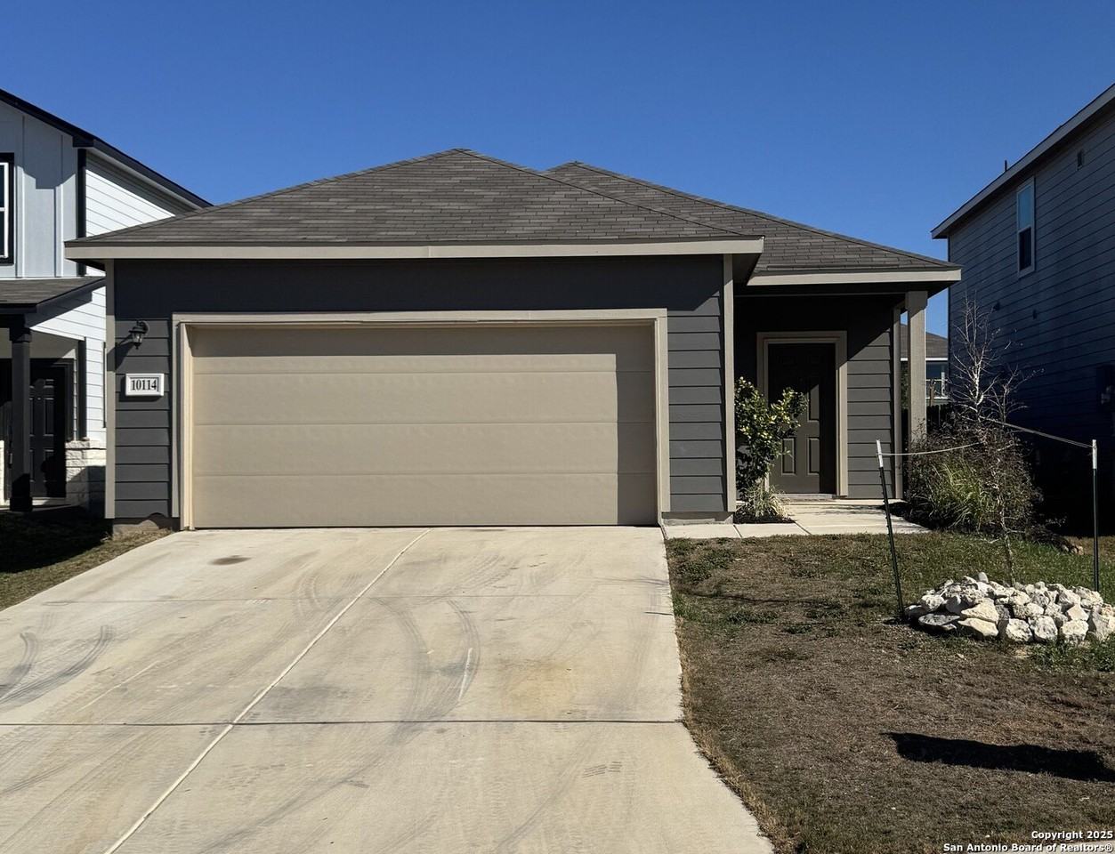 10114 Suspiro Ave - Photo 3 of 10