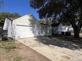 featured image of 9819 Valley Villa