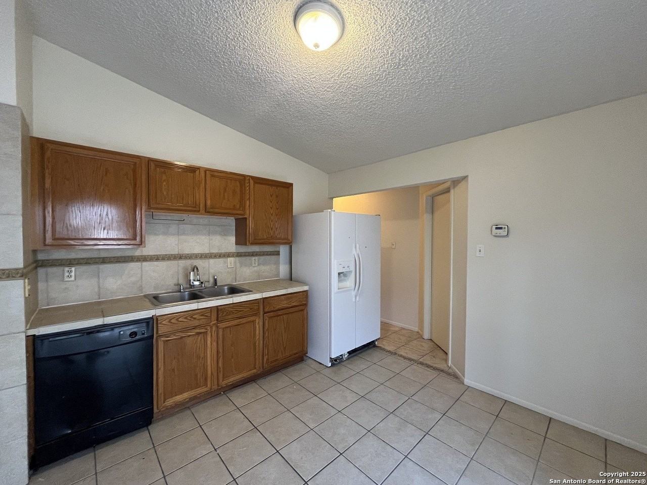 9819 Valley Villa - Photo 7 of 22