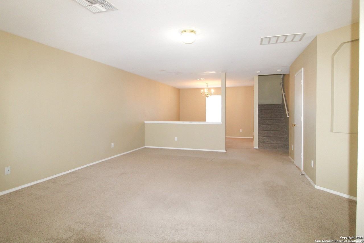 20823 Blue Trinity - Photo 4 of 46