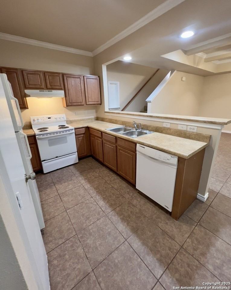 5007 Summit Wood #4 - Photo 7 of 34