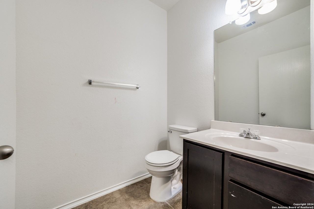 843 Trilby - Photo 6 of 14