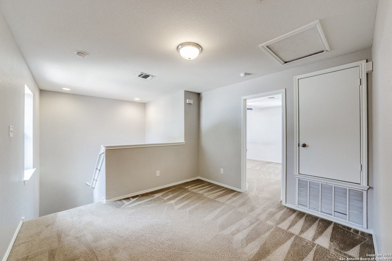 843 Trilby - Photo 7 of 14