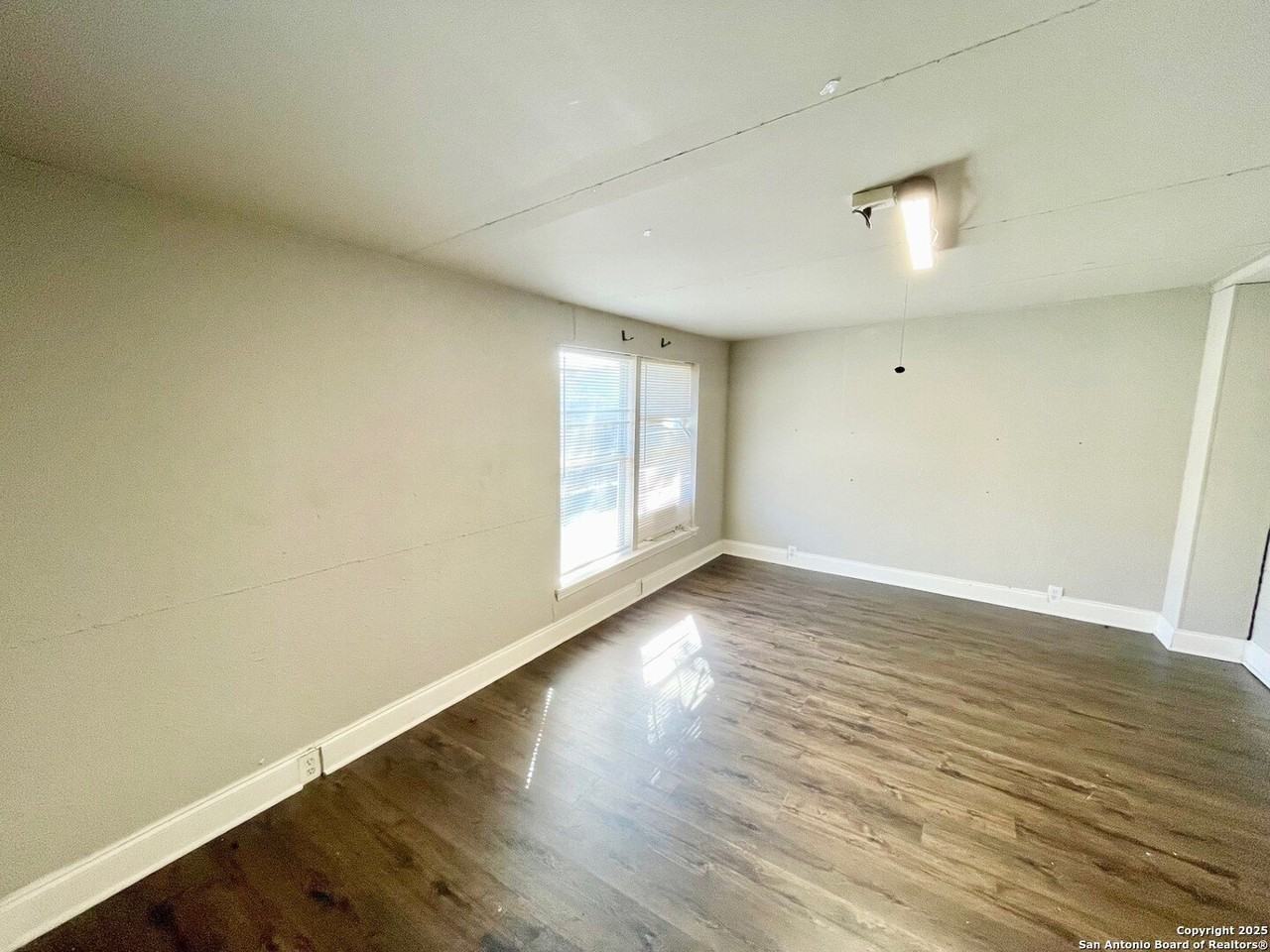 310 Channing Ave - Photo 7 of 28