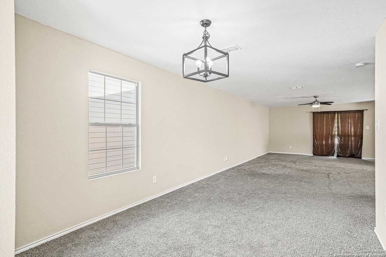 3818 San Antonio Ave - Photo 4 of 22