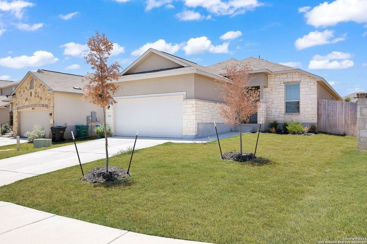 15251 Comanche Gard - Photo 2 of 18