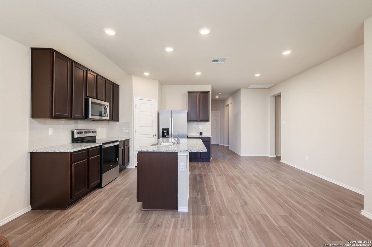 15251 Comanche Gard - Photo 4 of 18