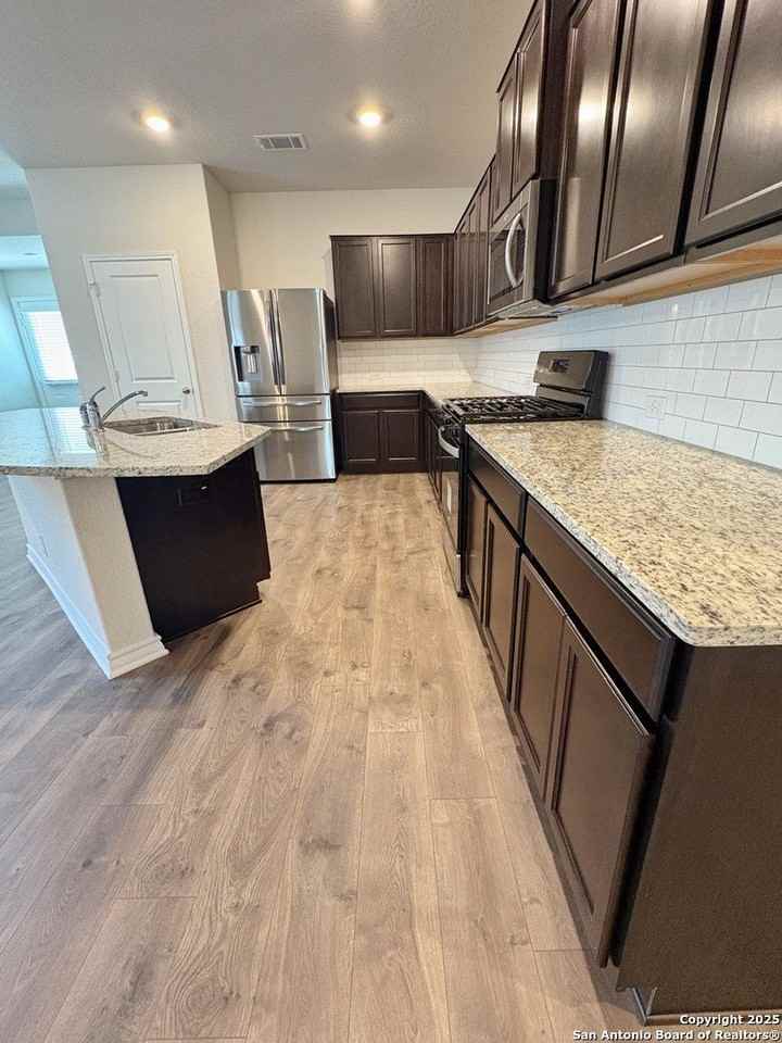 13522 Whisper Bend - Photo 4 of 14