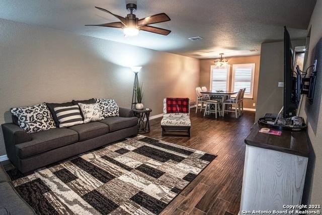 5323 Dannelly Fld - Photo 4 of 26