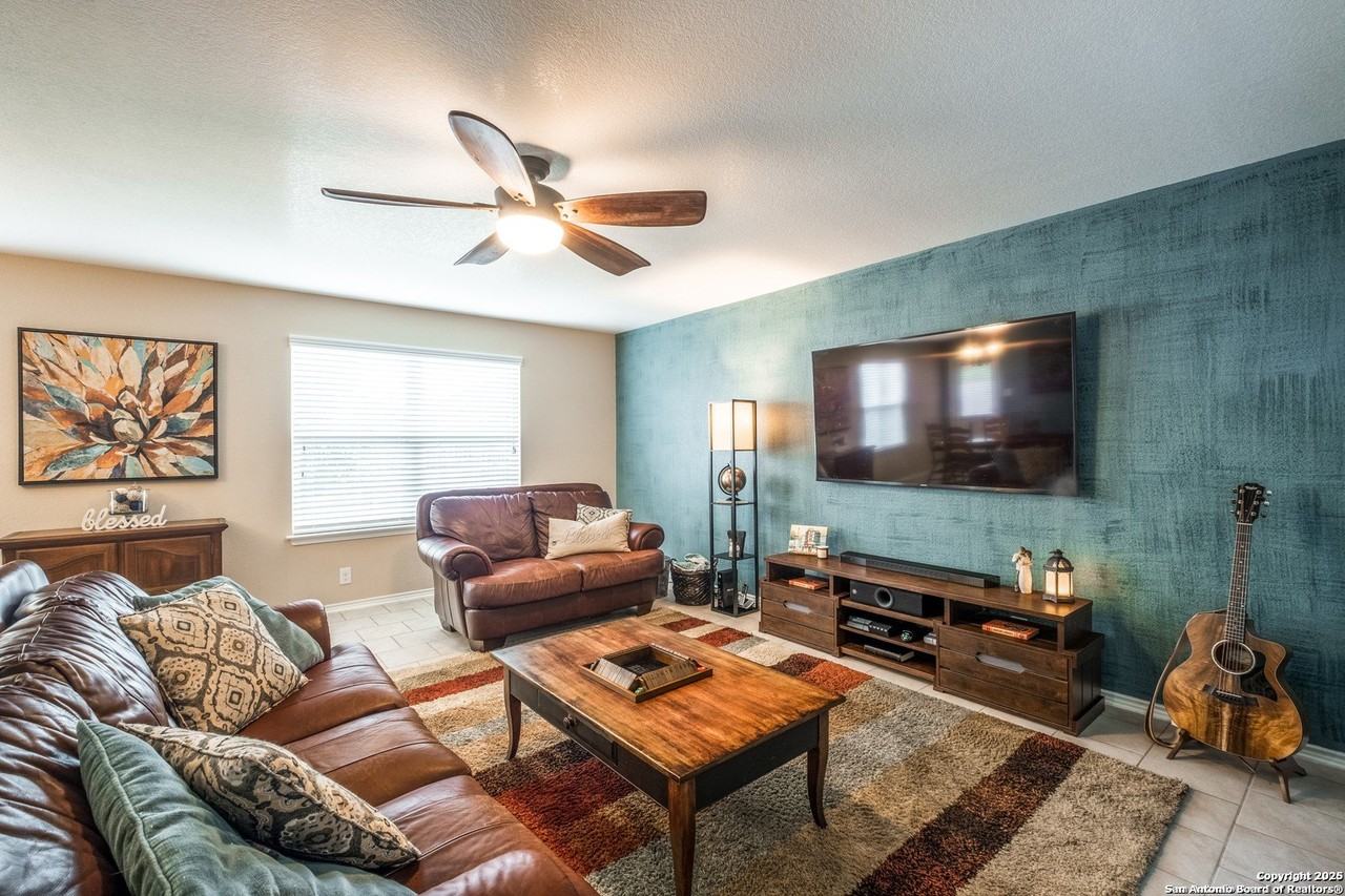 10411 Reckless - Photo 4 of 23