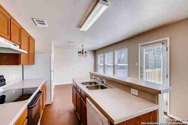 5418 Tomas Cir - Photo 4 of 13