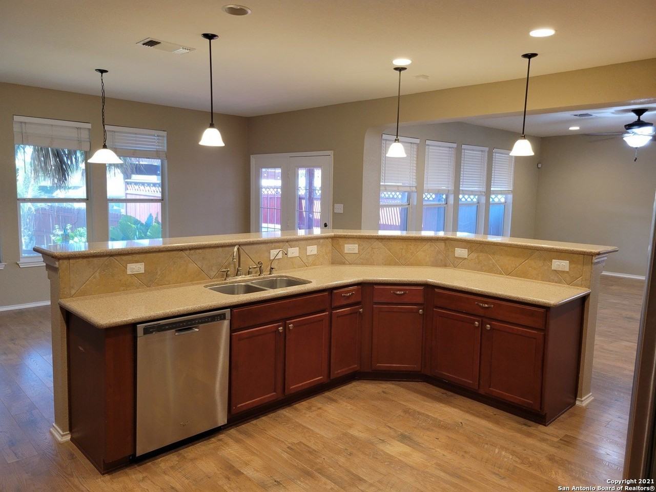 10919 Fox Crst - Photo 6 of 19