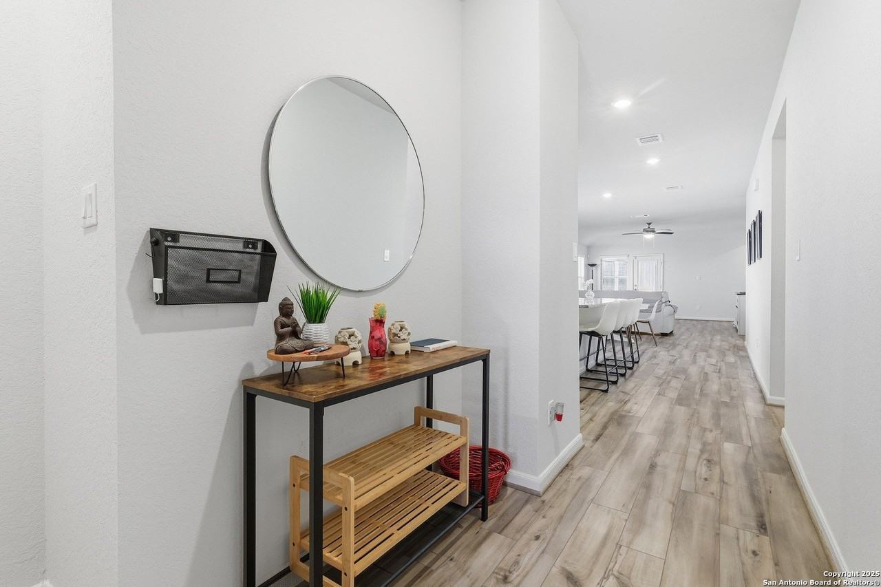 1308 Lydian Broom - Photo 3 of 27